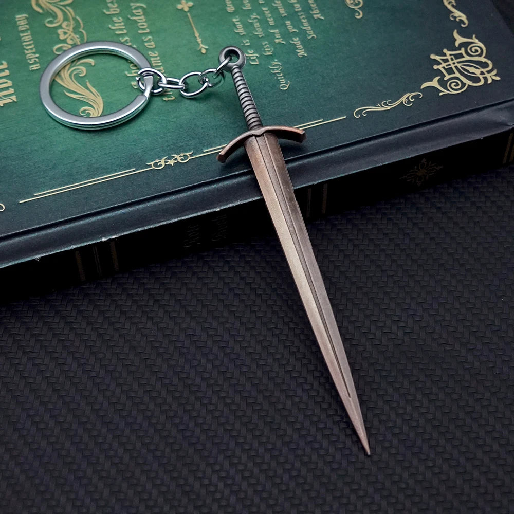 DARK SOULS Keychain Broadsword Sword Key Chain Pendant Keychains for Men Game Accessories Bag Car Key Ring Jewelry Llaveros